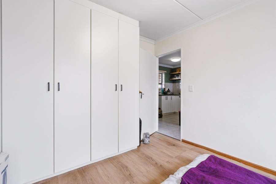 To Let 1 Bedroom Property for Rent in Table View Western Cape